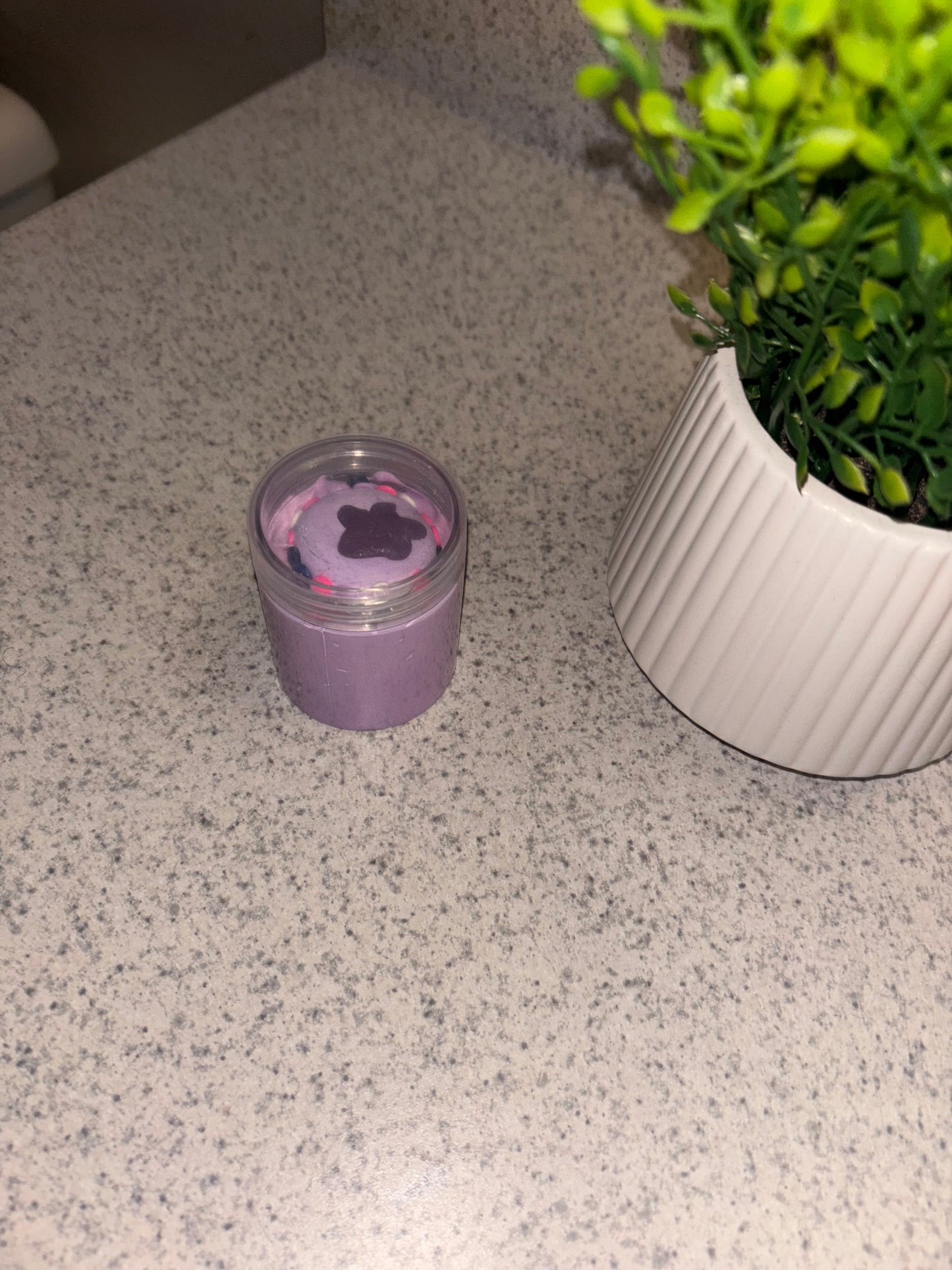 𝘨𝘶𝘵𝘴 𝘵𝘰𝘶𝘳 𝘴𝘪𝘯𝘨𝘭𝘦..🪻💜