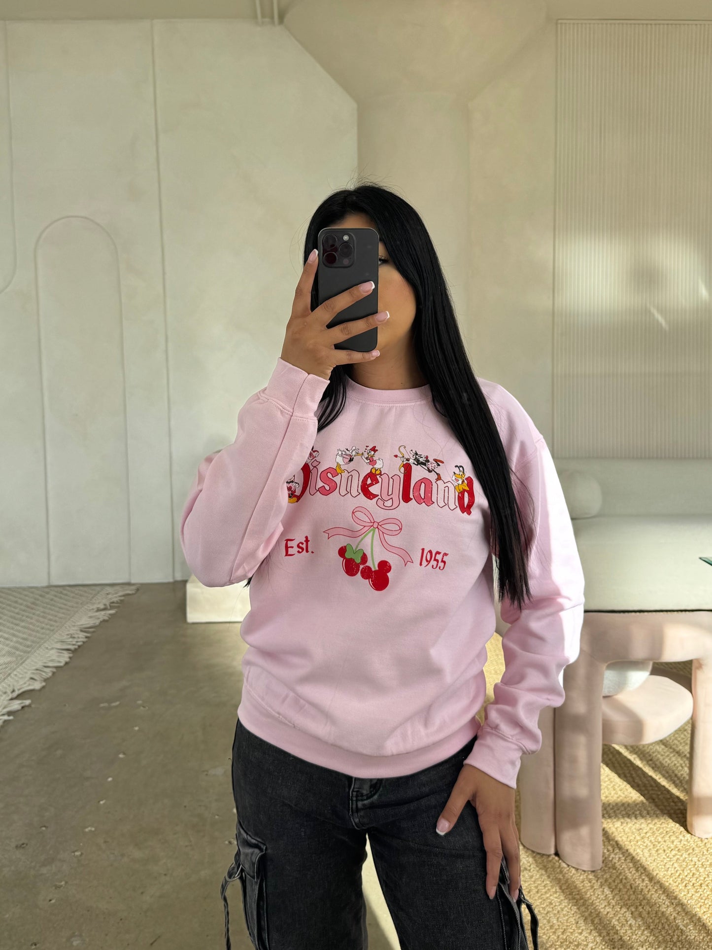 Disneyland Coquette est 1995 Cherry Crewneck