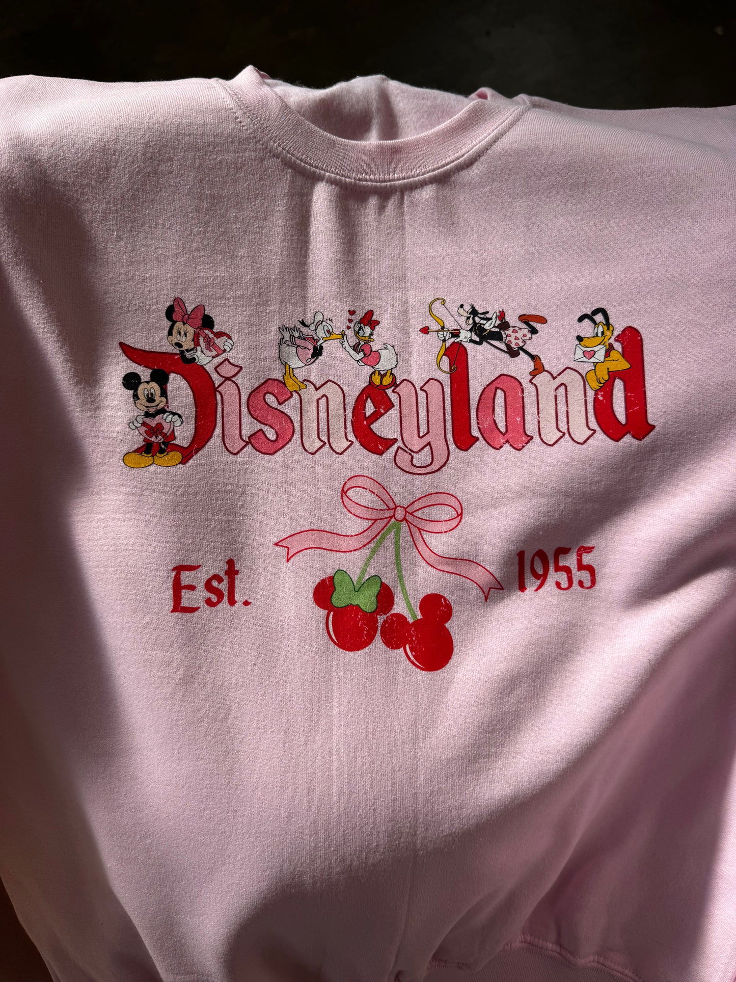 Disneyland Coquette est 1995 Cherry Crewneck
