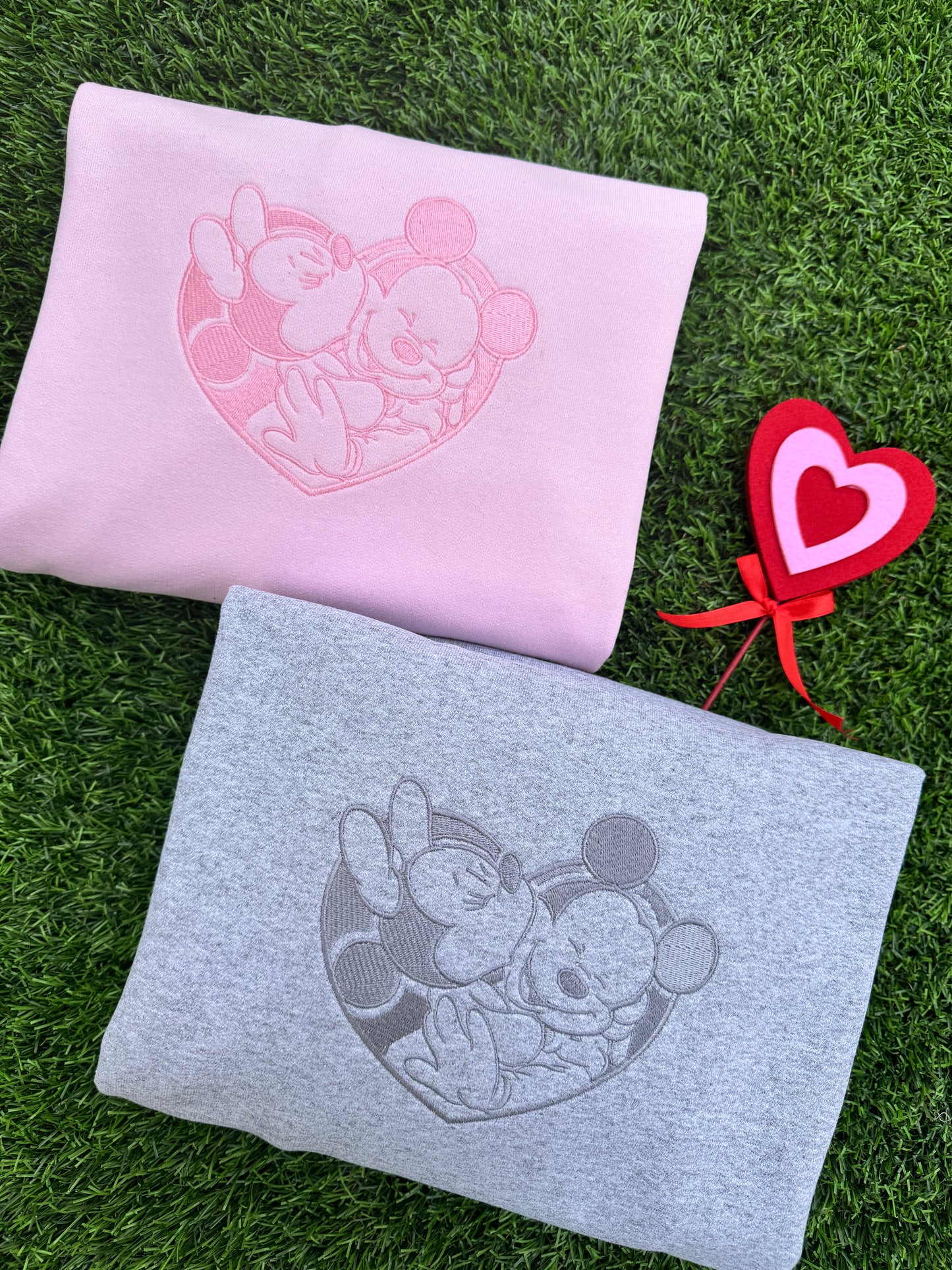Minnie Mickey Love (Grey)
